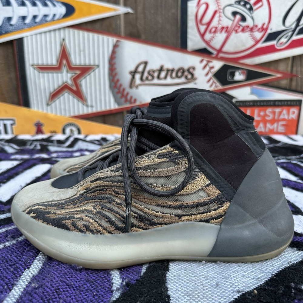 Size 6 - adidas Yeezy Quantum Amber‎ Tint (GX1331)